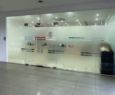 DỰ ÁN DÁN KÍNH MỜ CHO VĂN PHÒNG CÔNG TY MỚI THÀNH LẬP